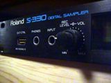 Roland S-330 Sampler